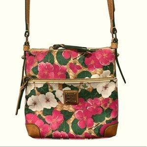 Gorgeous *Rare* Dooney & Bourke Pansy Crossbody